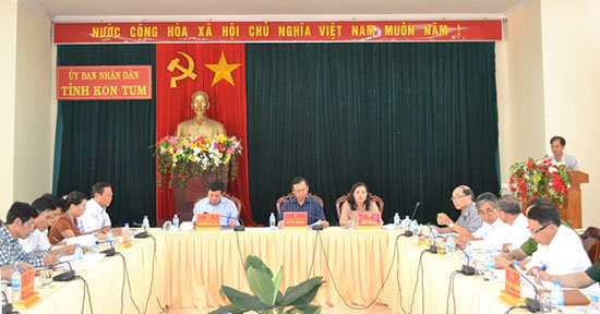 Ban chỉ đạo các CTMTQG tỉnh Kon Tum tổ chức họp sơ kết tình hình thực hiện các CTMTQG năm 2016 và bàn một số nhiệm vụ, giải pháp trọng tâm để thực hiện các CTMTQG năm 2017